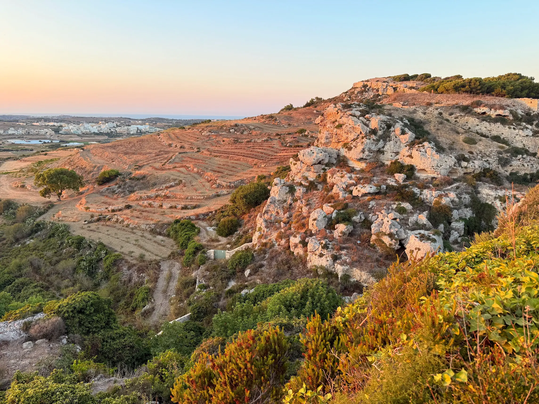 A quiet Mediterranean landscape at dusk